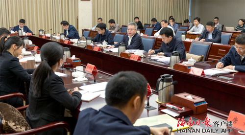 沈晓明勉励国企年轻干部：在实践中担重任当先锋打头阵